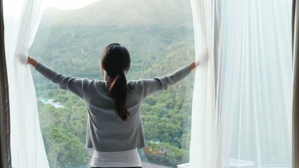 How to say “Open Up” in Hawai’ian and ASL